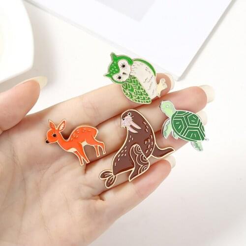 Cartoon animal Enamel Brooch Sika deer walrus sea turtle elephant Alpaca Goldfish owl badge Lapel pin Gifts for children