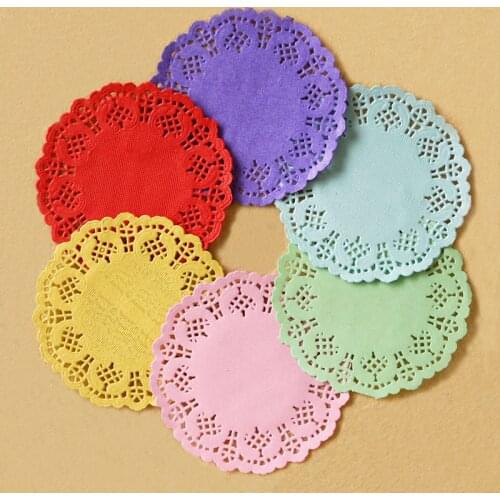 500pcs 3.5inch Colorful Red Blue Purple Green Hollowed Round Flower Lace Paper Doily Party Wedding Cake Place Mat Doilies Pad
