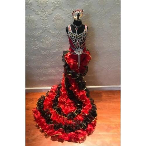 Feather childrens clothing catwalk T stage costumes childrens stage costumes girl model Children and performance competitions