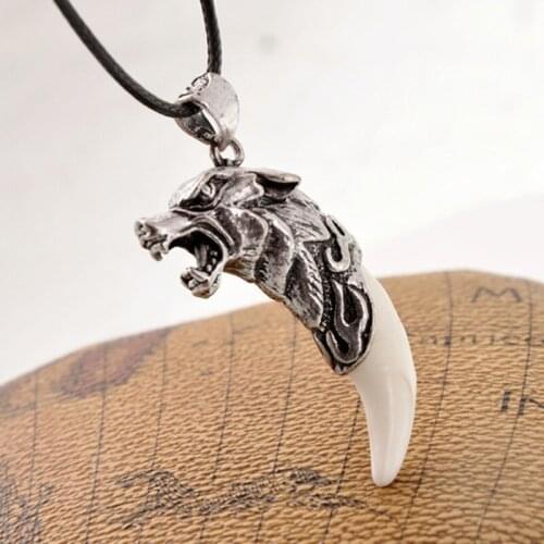 Punk Gothic Wolf Tooth Pendant Necklace for Men Teen Wolf Rope Chian Necklace Vintage Hip Pop Rock Neck Chain Collar Party charm