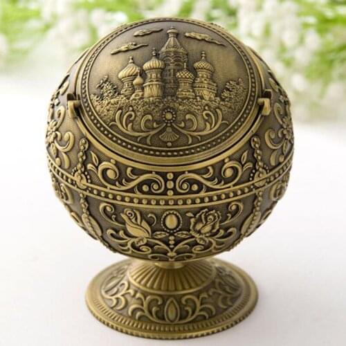 Retro Creative Metal Ashtray Cendrier Spherical Shape Ash Tray with Lid Living Room Cigarette Holder Home Merchadise Decoration