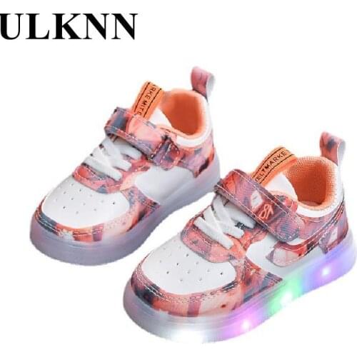ULKNN Kids Glowing Shoes