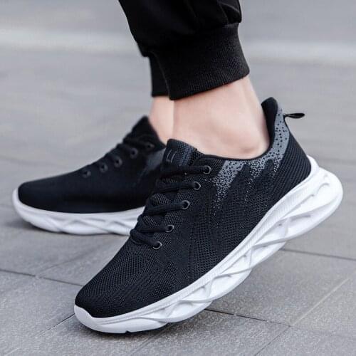 Tantu Mens Running Shoes Breathable Sneakers Fashionable Outdoor Sneakers Non-slip Rubber Outsole Shoes