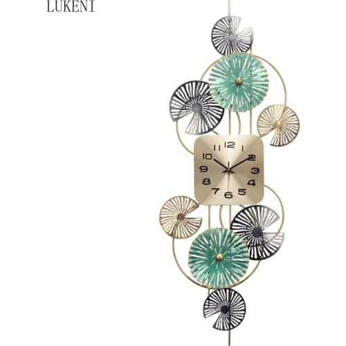 Atmospheric Art Wall Clock Living Room Home Clock Fashion Modern Creative European Style Wall Light Restaurant Clock Decoration