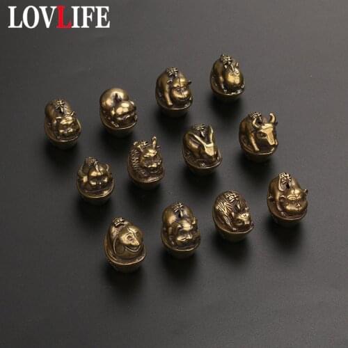 Retro Brass 12 Zodiac Mascots Cute Animal Rat Bull Tiger Rabbit Dragon Snake Horse Sheep Monkey Chicken Dog Pig Keychain Pendant