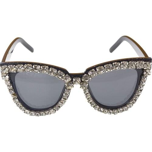 Oversized Cateye Crystal Frame Sunglasses Women Trendy Fashion Ladies Retro Crystal Sun Glasses Sexy Eyeglasses