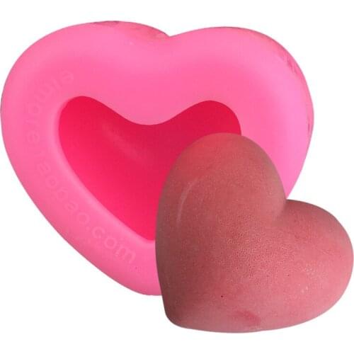 Three-dimensional Heart Shape Handmade Soap Silicone Mold DIY Soap Making Supplies Soap Stome Mold Chocolate Cake Mold Bath Tool