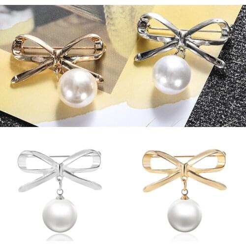 Hot Sale 2019 Korean Silver Color Pearl Bead Brooches For Women Cardigan Scarf Bow Fixed Anti Wearing Buckle Enamel Pin Jewelry