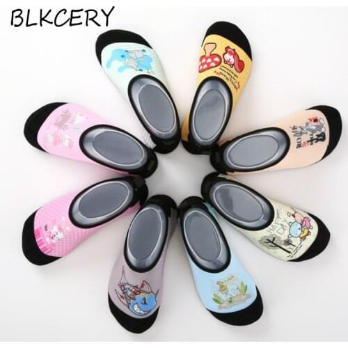 Fashion Toddler Boy Slippers Cartoon Puppy Shoes Little Kids Loafers Beach Shoes Girl Soft Rubber Sole Footwear Bunny Shoe Gifts