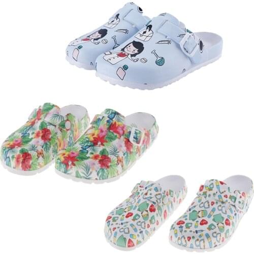 Nursing clogs operating room cleaning shoes summer non-slip nurses clogs medical surgical shoes Women Work Shoes indoor slipper
