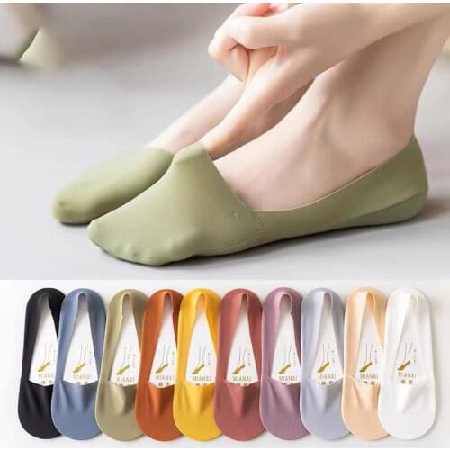 Summer Thin Breathable Boat Socks Female Shallow Mouth Invisible Garter Silicone Non-Falling Heel Ladies Ice Silk Socks