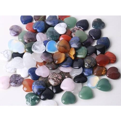 Wholesale 100Pcs Natural All Kinds mineral Crystal heart shaped Polished jewelry