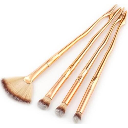 GUJHUI NEW Makeup Brushes 4PC Legs Foundation Eyeshadow Contour Eye Lip Cosmetic Makeup Brushes Set pinceis de maquiagem