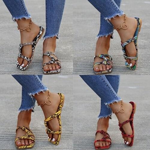 Women slippers 2021 Summer Snake Print Flat Sandals Womens Size 43 Outdoor Square Toe Beach Slippers Womens Closed Toe Sandal