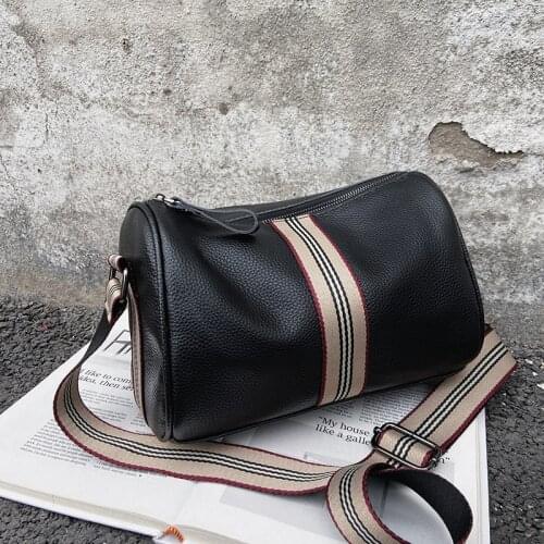 100% cowhide Wide shoulder strap Women Messenger Bags Soft Women Crossbody Bag Designer Women Shoulder High Quality Female Bag