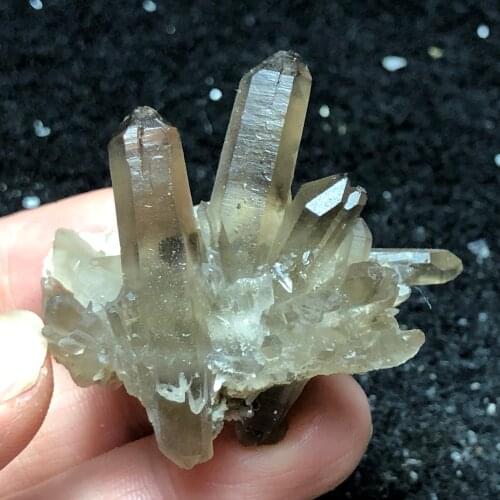 92.8gNatural crystal tea Topaz rough smoky crystal Obelisk aura healing round vein home decoration1PC
