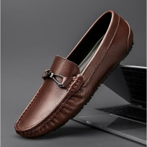 Spring Mens Pleated Casual Leather Shoes Luxury Leather Mens Shoes With Metal Decoration Non-slip Bottom Mens Driving Shoes