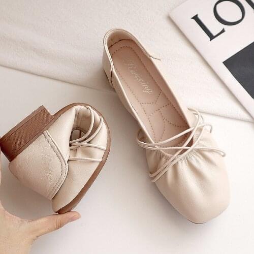 Cross-tied bean shoes women 2021 spring and summer new flat-bottomed square head shallow mouth a foot casual mother shoes