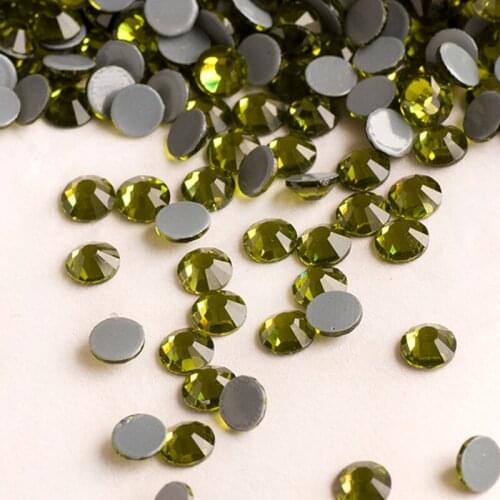 YANRUO 2058HF SS30 Olivine 288Pcs Strass Loose Beads Glass Stones And Crystals Hotfix Flat Back Rhinestones For Shoes