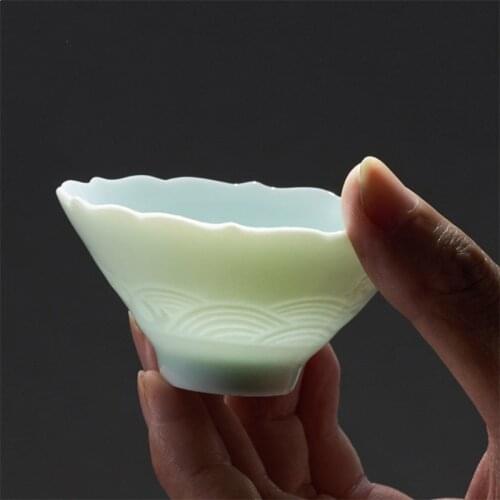 Jingdezhen Ceramic Hand Carving Teacup Creative Simple Kung Fu Master Cup Porcelain Handmade Small Tea Bowl Office Drinkware