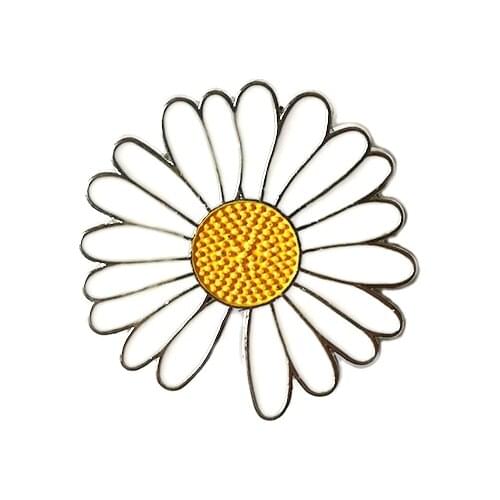 Cute Enamel Pin Beautiful Daisy Brooch For Women Lapel Pins For Backpacks Clothes Badges Gifts Jewelry Wholesale
