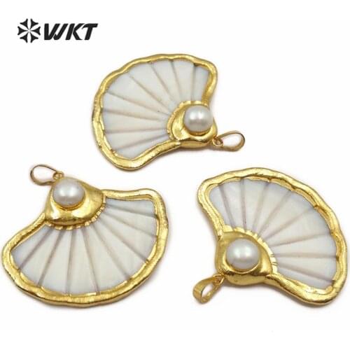 WT-JP153 Natural White Shell Pendant Sector Shape With freshwater Pearl Gold Electroplated Pendant Fashion Women Jewelry