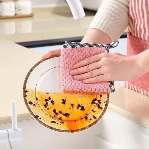 Kitchen daily dish towel Non-stick Oil Wiping Towel Non-linting Hangable coral fleece double-sided rag kitchen rag