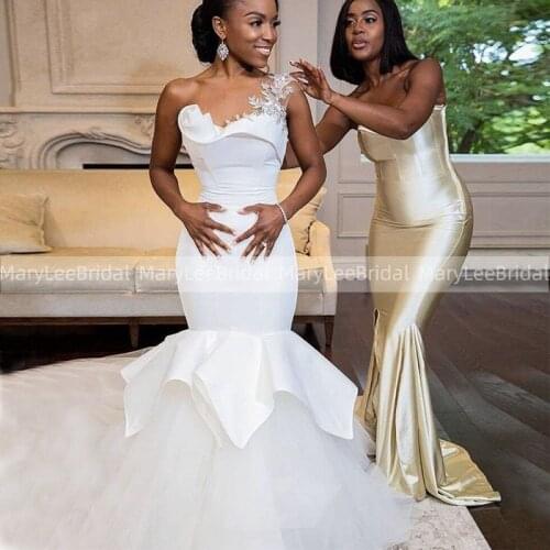 One Shoulder Mermaid Wedding Dresses Elegant White Mermaid Bridal Gowns Beaded Appliques African Bride Wedding Gown Chapel Train
