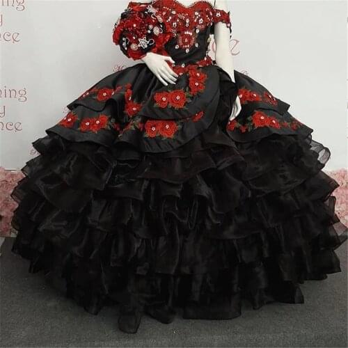 2021 Luxury Black Ball Gown Quinceanera Dresses Sleeveless Sweetheart Off Shoulder Applique Sweet 16 Dress Party Wear