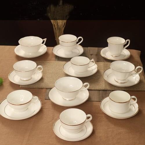 Ceramic Coffee Cup Set Bone China European-style Simple Phnom Penh Coffee Cup With Shelf Cup And Saucer Afternoon Tea Gift Set