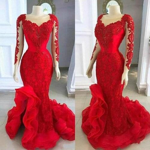 2020 Red Mermaid Evening Dresses Sheer Neckline Lace Appliqued Long Sleeve Prom Dress Low Split Sweep Train Arabic Formal Party