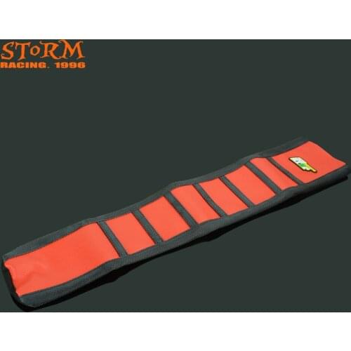 Blue and Black Striped Gripper Rubber Soft Soft-Grip Seat Cover For HONDA CRF450R CRF450 R 2017 Motorbike Dirt Bike