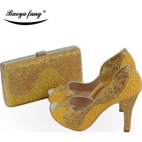 Woman Wedding shoes with matching bags Golden pearl and crystal Handmade shoes and purse sets Peep toe Open side Fish toe Pumps