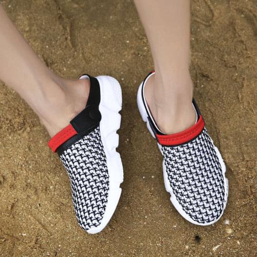 Shoes For Women 2021 Mens Slippers Luxury Woman Flip Flops Rubber Sandals Summer Shoes For Man tennis Croks Crocsy Fashion