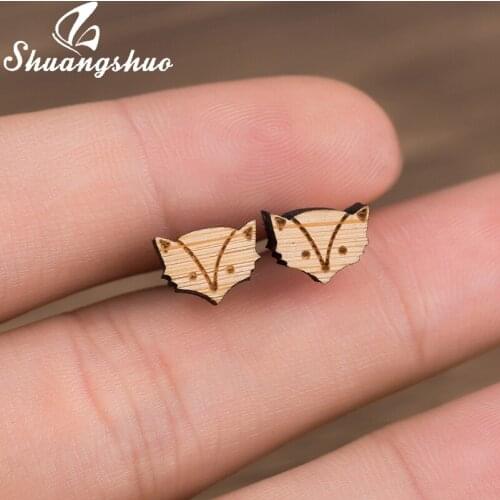 Shuangshuo Fox Stud Earrings Head of Fox Wood Earrings for Women Accessories Animal Fashion Jewelry for Ladies Minimalist Gifts