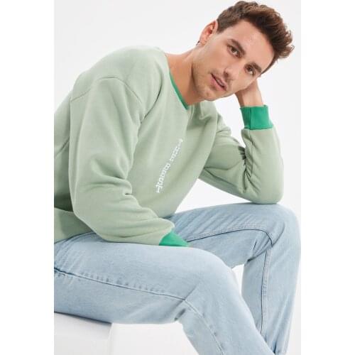 Trendyol Men 'S Regular Fit Sweatshirt TMNAW22SW0339