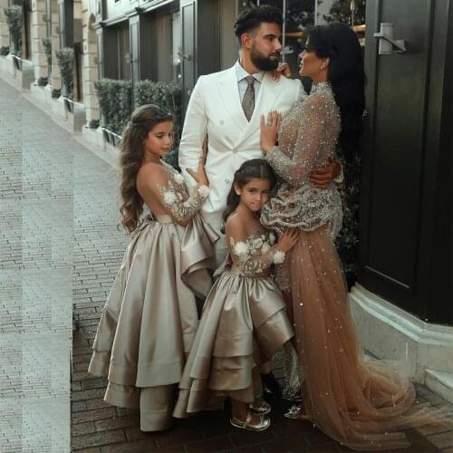 Flower Girls Dresses Sheer Neck Long Sleeve O Neck Floral Appliques Bow Tie Kids Pageant Dress Tier Satin Child Party Gowns