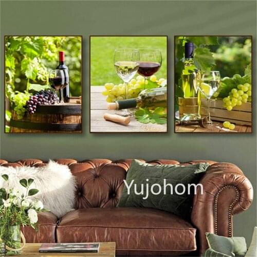 Romantic Picture Home Decor Canvas Wall Art Grapes and Wine Poster Painting Green Vineyard Kitchen Room Decoration Food Artwork