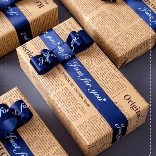 Flower Packaging Material Vintage Kraft Retro English Newspaper Bouquet Gift Wrapping Paper Wedding Gift Packaging Accessories