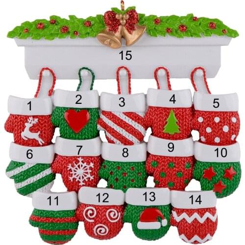 Mantel Gloves Family of 14 Polyresin Personalized Christmas Ornaments Hand Painted Textured Figurine For Gifts Home Decoration