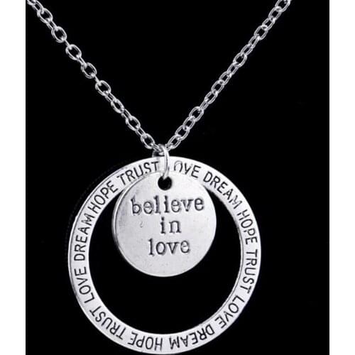 BFF Believe in Love Dream Hope Trust Necklace Engraved Letter Round Pendant Necklace For Women Friendship Jewelry