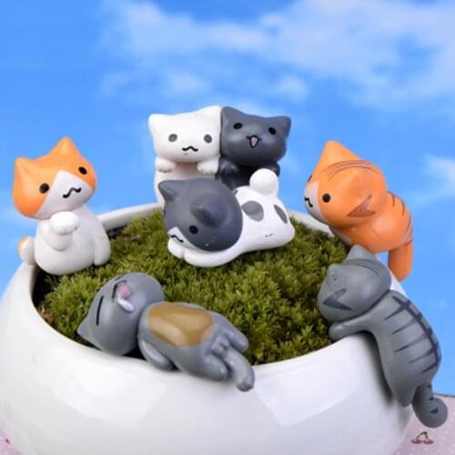 ZOCDOU 1 Piece Cat Figurine Small Statue Kitten Decor Kitty Home Desk PC Ornament False Money Box Moss Miniatures Women Gift