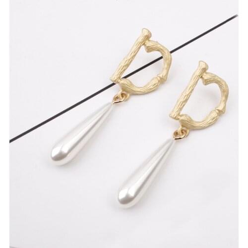 Gold Metal Letter D Long Drop Earrings Fashion Bohemian Simulated pearl Earrings For Women