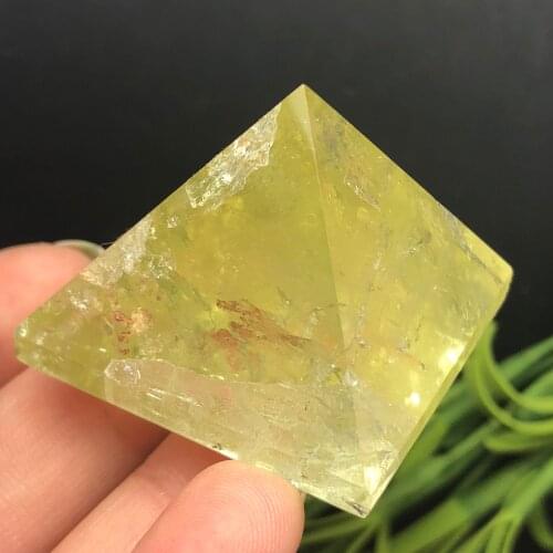 Natural topaz pyramid gem mineral, suitable for meditation therapy home decoration