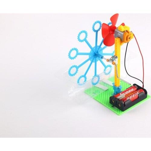 Science technology DIY students hand-operated bubble machine physics experiment hand-assembled popular science equipment