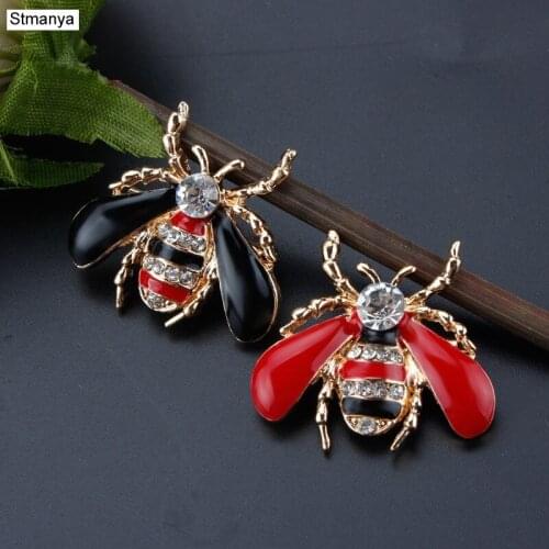 New Cute Bee Fly Insect Brooch Kids Girls Clothes Accessories Gold-color Black Red Enamel Brooches Birthday Gifts Jewelry