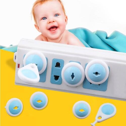 6PCS Electrical Socket Plug Outlets Security Protector Cover & 1PCS Key Baby Anti-electric Shock Safety Protection Accessories