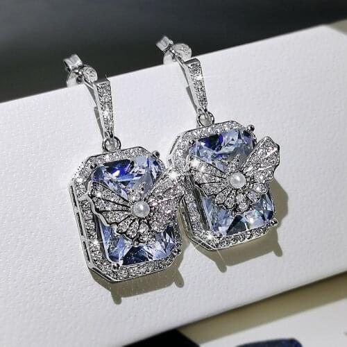 Female Luxury Crystal Butterfly Stud Earrings Claw Design AAAAA Zircon Cute Animal Wedding Bridal Promise Earrings for Women