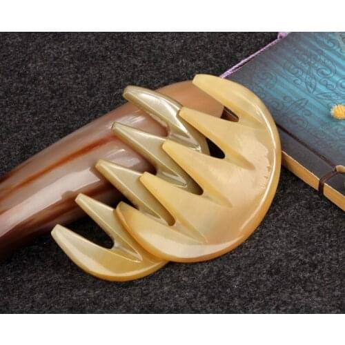 1pc Scrapping Massage Comb Five-Tooth Durable Natural Ox Horn Smooth Scrapping Tool Massage Comb Massage Board For Women Ladies