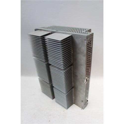 Used in good condition 6-axis servo drive unit DSQC663 3HAC029818-001 DSQC 663